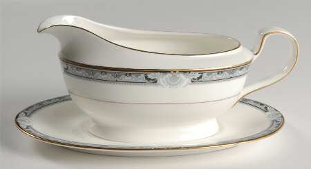 Kingsmere Gravy Boat & Underplate