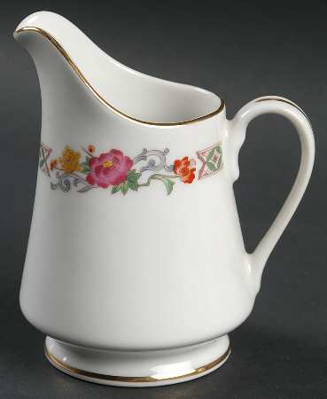 Kutani Branch Creamer