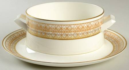 Lacerna Gravy Boat & Underplate