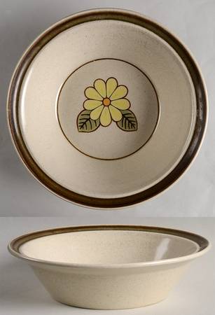 Lazy Daisies 9" Round Vegetable Bowl