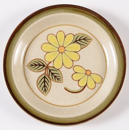 Lazy Daisies Salad Plate