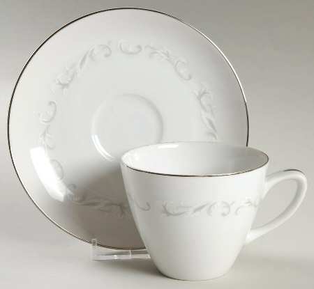 Ladue Flat Cup & Saucer Set