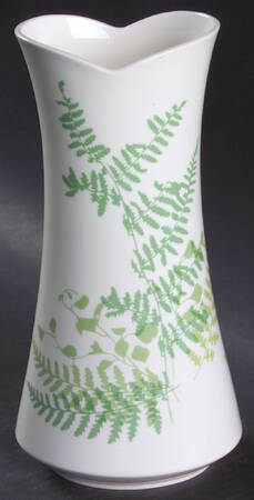 Lacy Fern Green 9" Vase