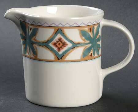 La Mancha Creamer by Mikasa