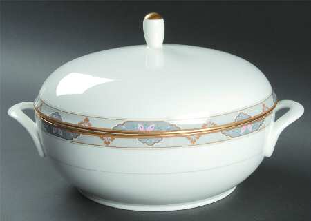 Lansdale Round Covered Vegetable