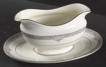 La Rose Gravy Boat & Underplate