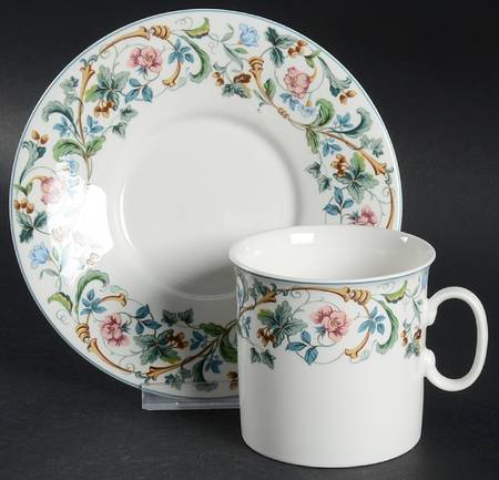 Laureate Flat Cup & Saucer Set