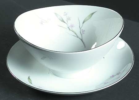 Laurie Gravy Boat with Attached Underplate