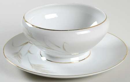 Laveta Gravy Boat with Attached Underplate