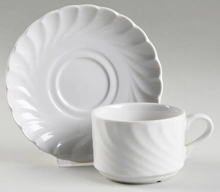 Le Blanc Flat Cup & Saucer Set