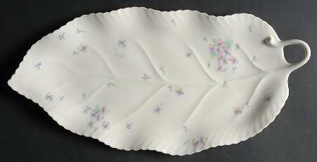 Lila 15" Leaf Dish