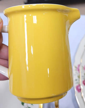 Light and Lively Yellow Creamer
