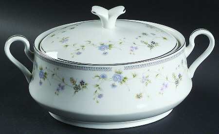Limousin Oval Covered Vegetable