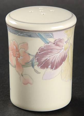 Lisette Pepper Shaker