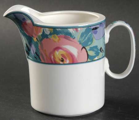 Love Bloom Creamer