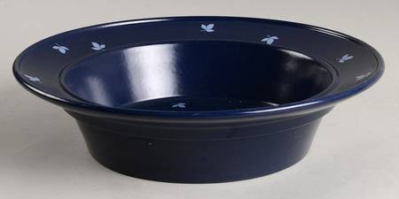 Loose Leaf White On Blue 11" Round Vegetable Bowl