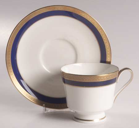 Lorenzo Cobalt Blue Footed Cup & Saucer Set