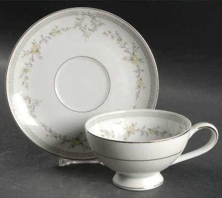Louise Footed Cup & Saucer Set