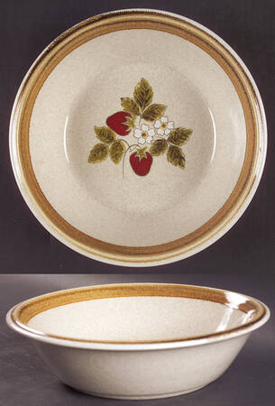Luscious 9" Round Vegetable Bowl