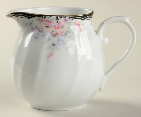 Marie Antoinette Creamer