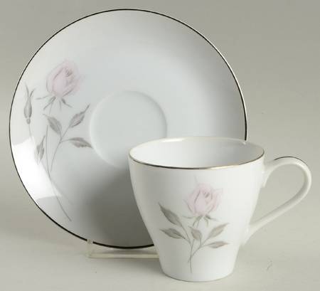 Madeleine Flat Cup & Saucer Set