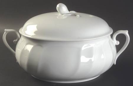 Madison Round Covered Vegetable