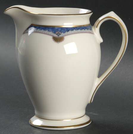 Majestic Hall Creamer