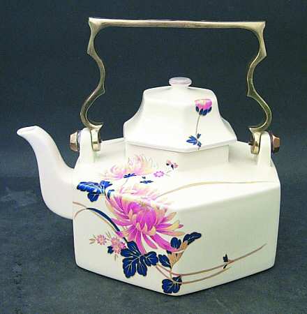 Majestic Teapot & Lid with Brass Handle