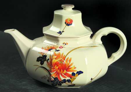Majestic Teapot & Lid