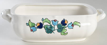 Manorville 2.5 Quart Oval Covered Casserole No Lid