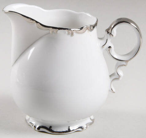 Marlboro Creamer