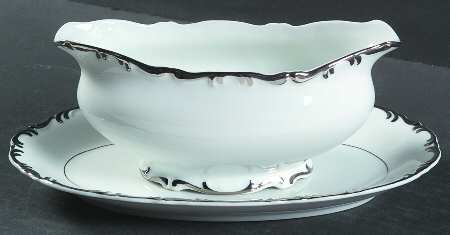 Marlboro Gravy Boat & Underplate/Relish