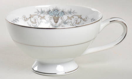 Margaret Footed Cup