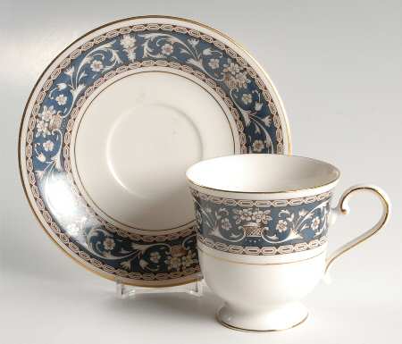 Markham Footed Cup & Saucer Set