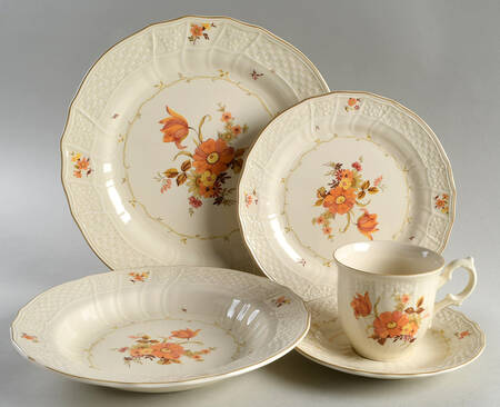 Marseilles 5 Piece Place Setting