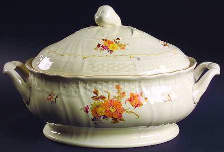 Marseilles 2 Quart Oval Covered Casserole