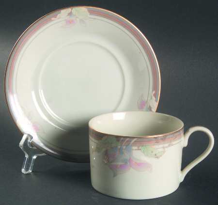 Marsha Flat Cup & Saucer Set