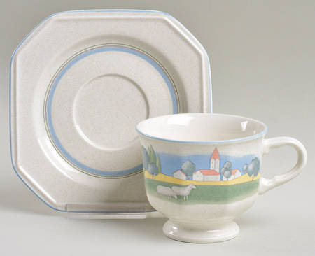 Meadows Footed Cup & Saucer Set