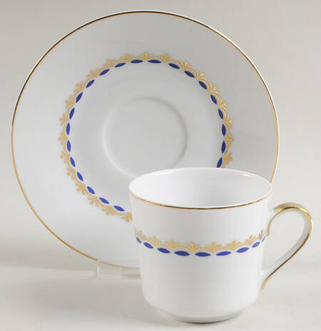 Medici Footed Cup & Saucer Set