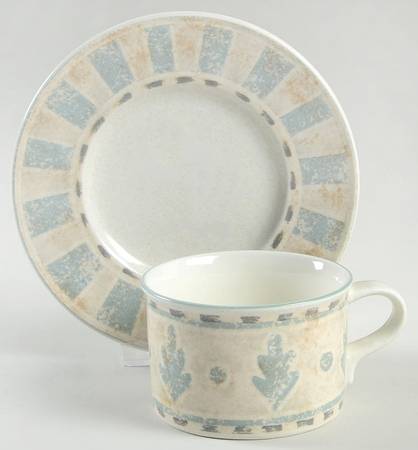 Melodia Flat Cup & Saucer Set