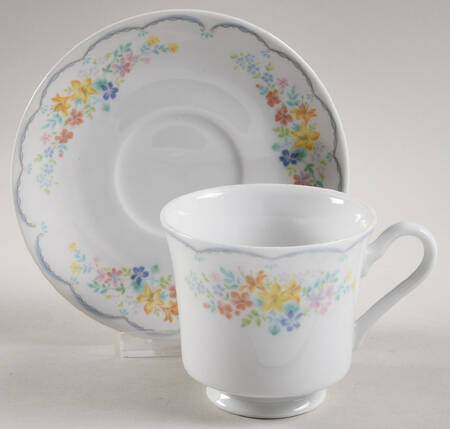 Memoire Footed Cup & Saucer Set