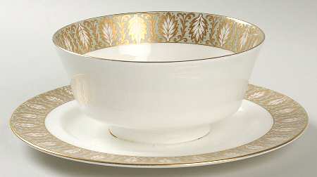 Meredith Gravy Boat with Attached Underplate