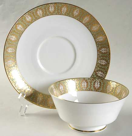 Meredith Footed Cream Soup Bowl & Saucer Set
