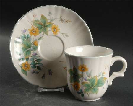 Meadow View Flat Cup & Saucer Set