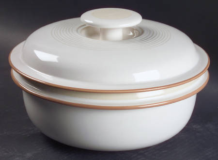Moon Beams 2.5 Qt Round Covered Casserole