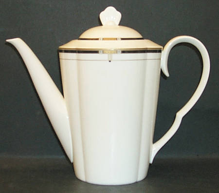Monte Cristo Black Coffee Pot & Lid