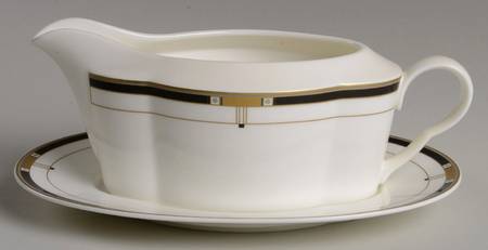 Monte Cristo Black Gravy Boat & Underplate