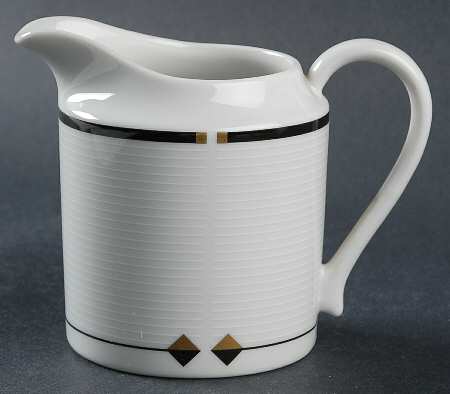 Moderne Creamer