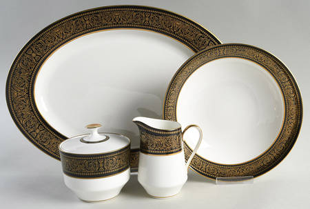 Mount Holyoke 5 Piece Hostess Set