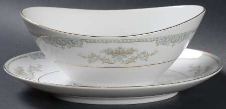 Monet Gravy Boat with Attached Underplate